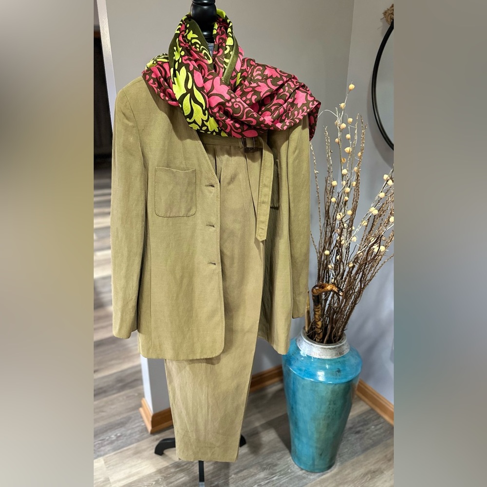 Liz Claiborne 2pc Suit